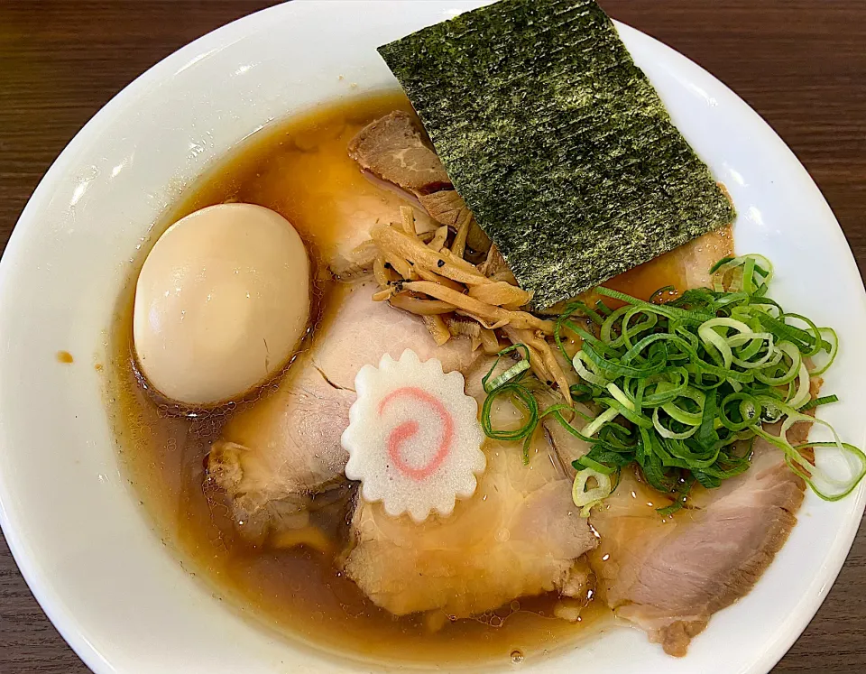 地元の人気店で味玉チャーシュー醤油ラーメン|須佐 浩幸さん