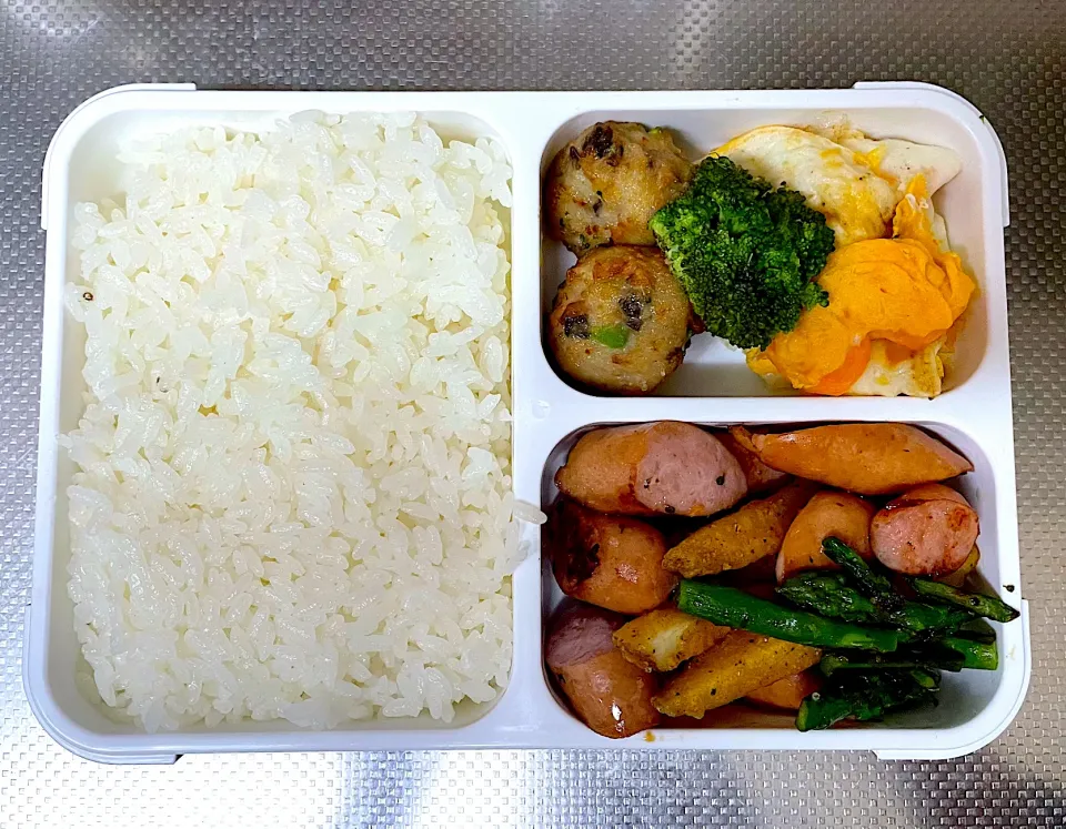 Snapdishの料理写真:明日の社会人男子お弁当🍱|とんちゃさん