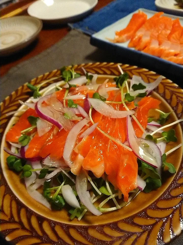 サーモンのカルパッチョ|食事メモメモさん