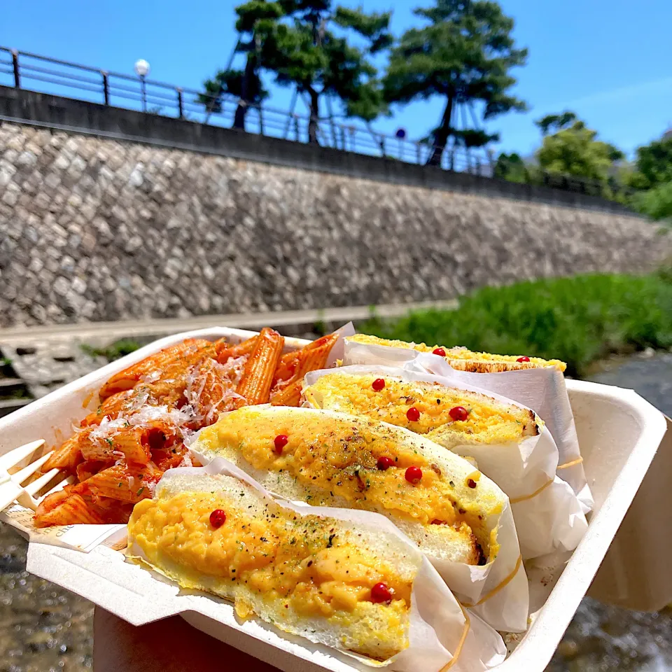 たまごサンドとトマトソースペンネ|Kさん