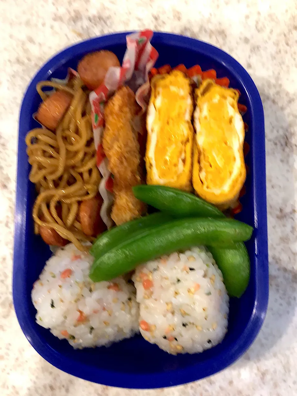 Snapdishの料理写真:とんかつ、焼きそば弁当|けろよんさん