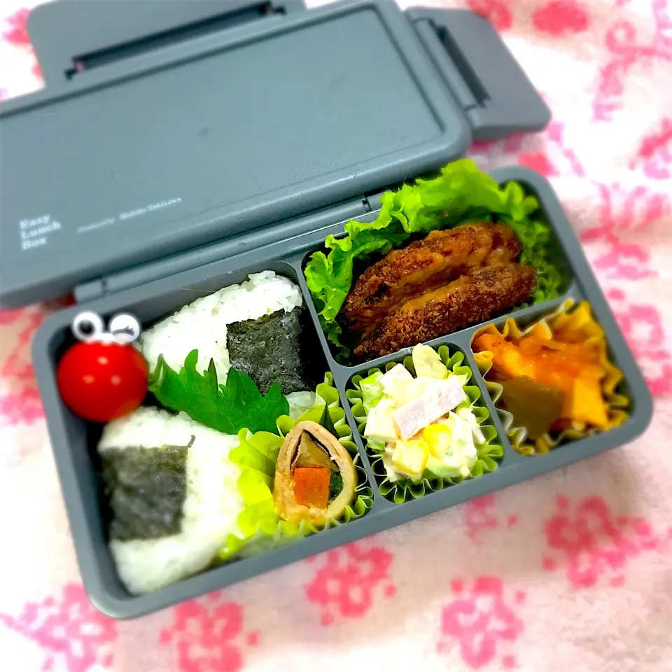 Snapdishの料理写真:SJK弁当🍱〜メンチカツ・厚揚げチャップ・コールスローサラダ・野菜の豚肉巻き|華恋さん