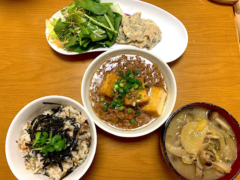 鯖の混ぜご飯と厚揚げそぼろあんかけ|たまきさん