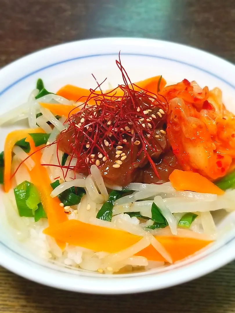 マグロユッケビビンバ丼|ぱんだのままんさん