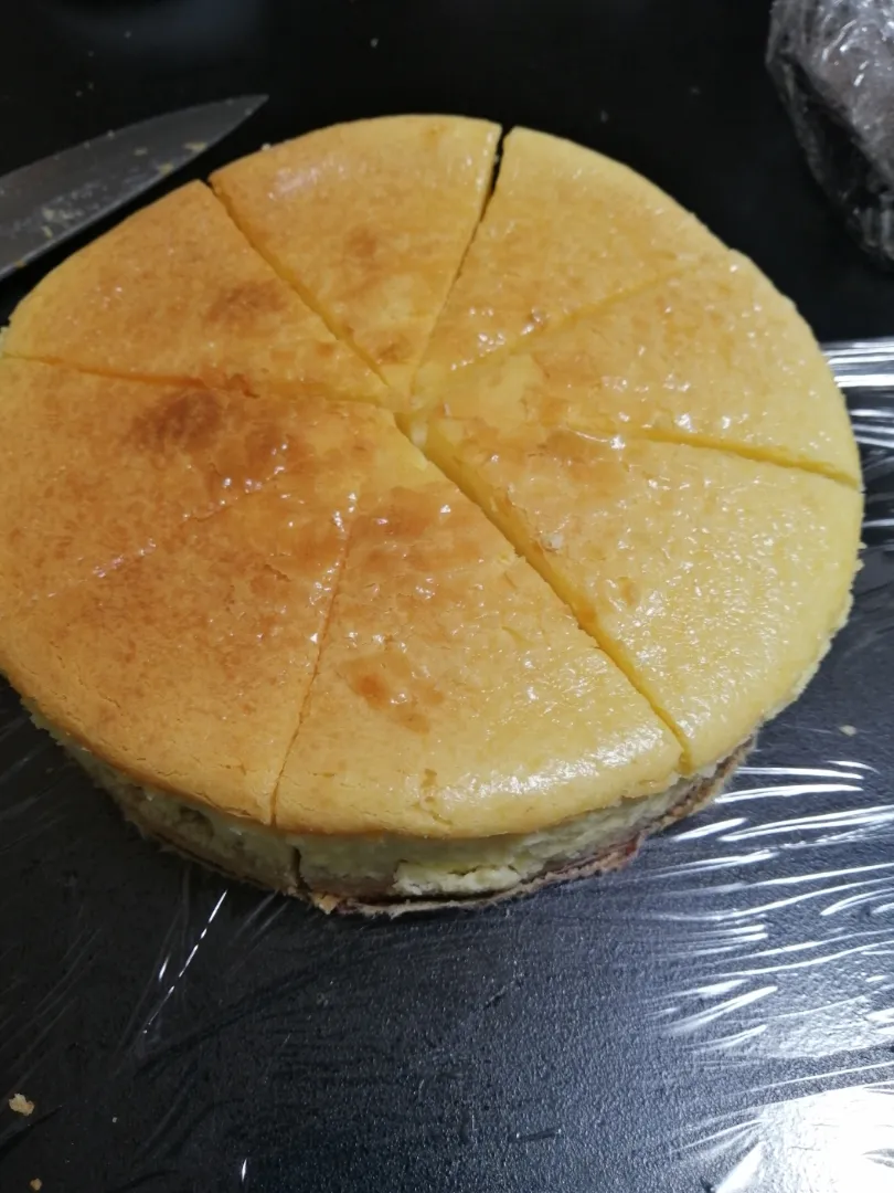 ベイクドチーズケーキ🧀|すず❤さん