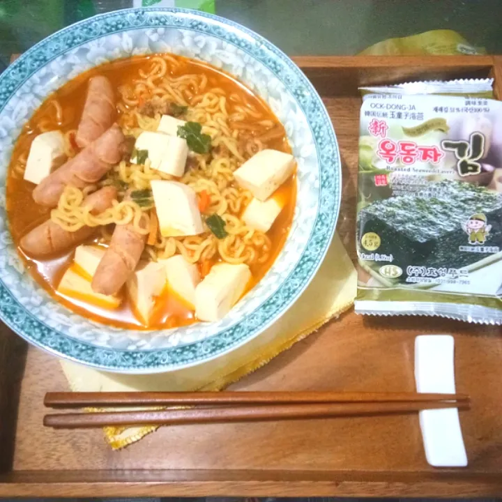 Spicy Noodle|Shwe Htetさん