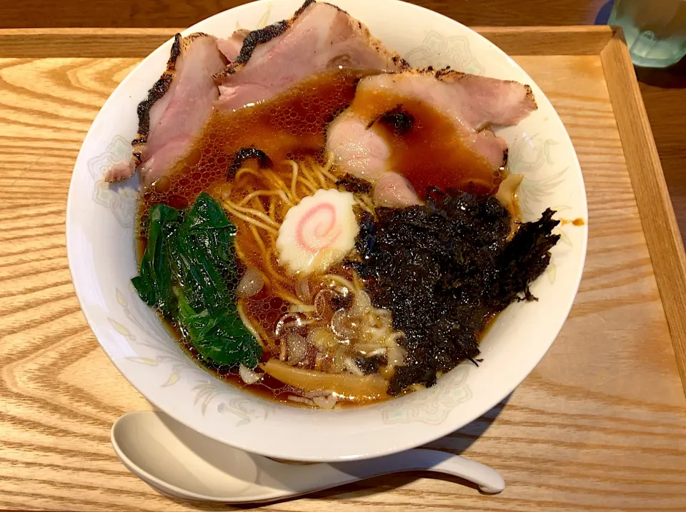 Snapdishの料理写真:生姜醤油チャーシュー麺|utayataさん