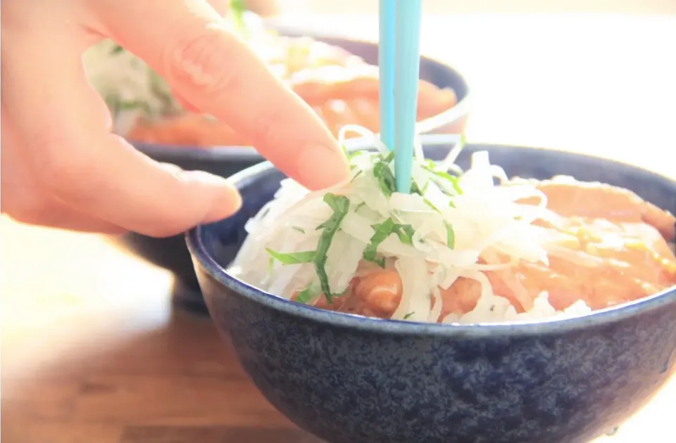 『国産サーモンで美味しい新鮮海鮮サーモン丼を味わいましょう！』【公式】料理研究家　指宿さゆり|【公式】料理研究家　指宿さゆり≫ｽﾀｼﾞｵ（ｽﾀｯﾌ運営）さん