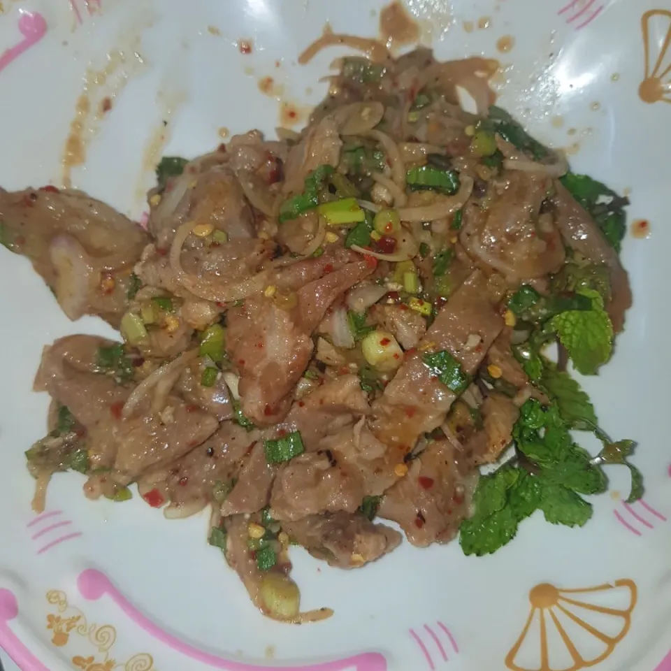 spicy grilled pork salad ( namtok)|patcookingfeverパットさん