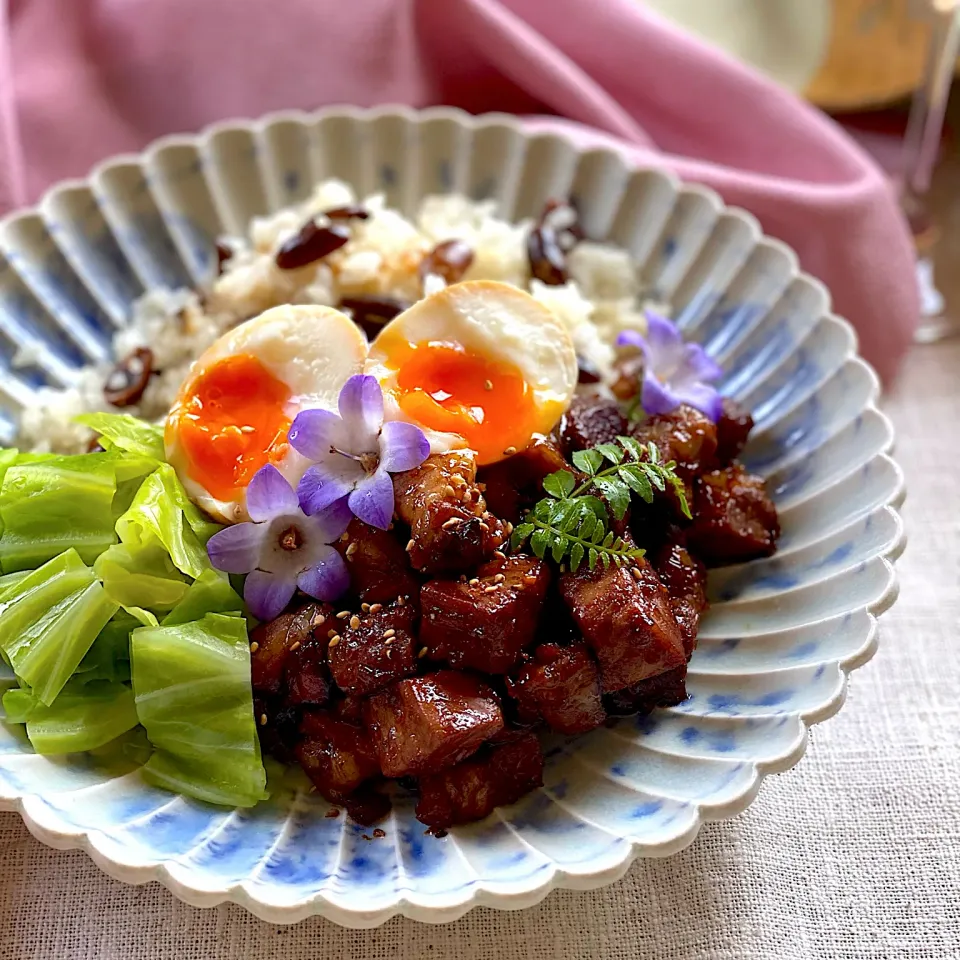 Snapdishの料理写真:豚肉とろとろ台湾めし | 魯肉飯（ルーローハン）😋|ゆきぽん@ゆきの家飲み料理さん