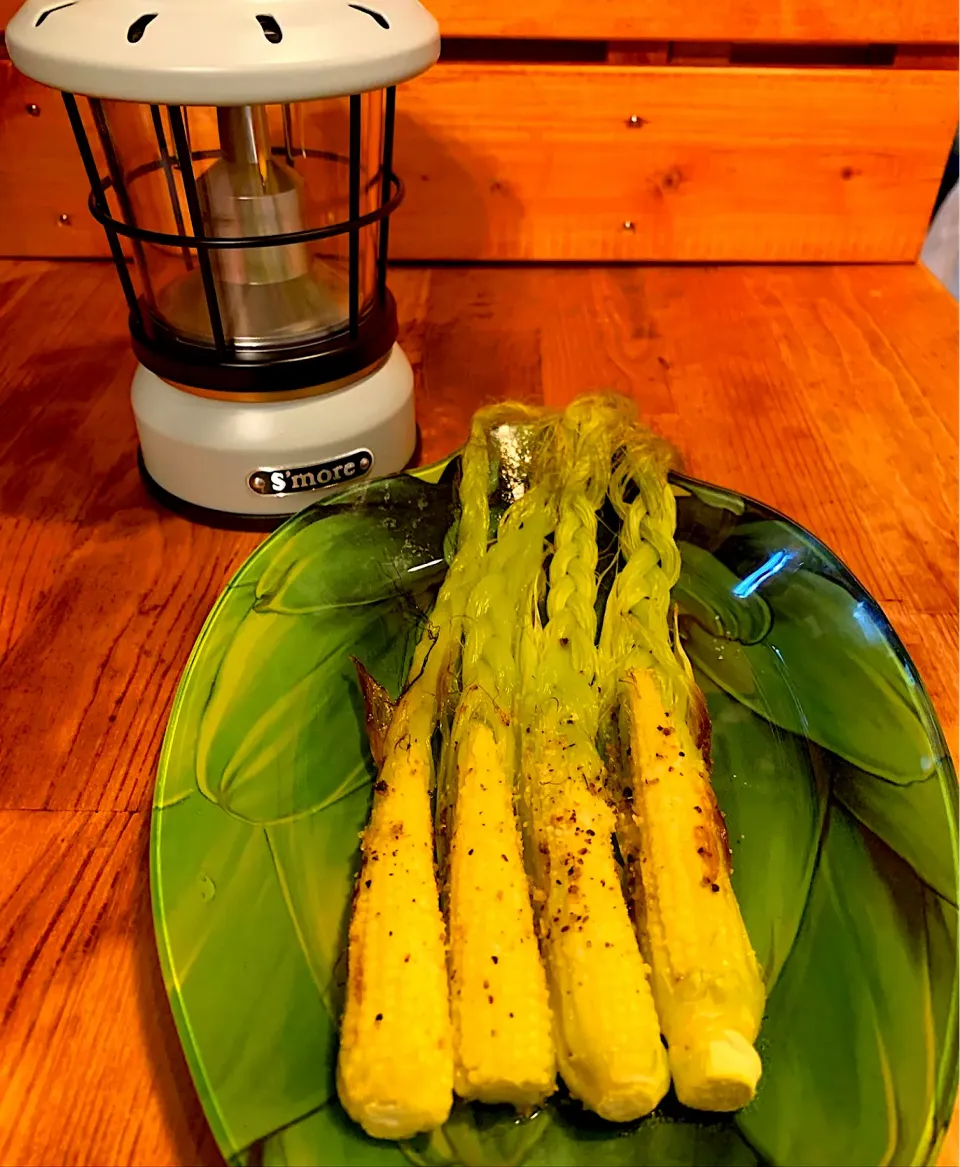 ヤングコーンのグリル焼き🌽|みっこちゃんさん