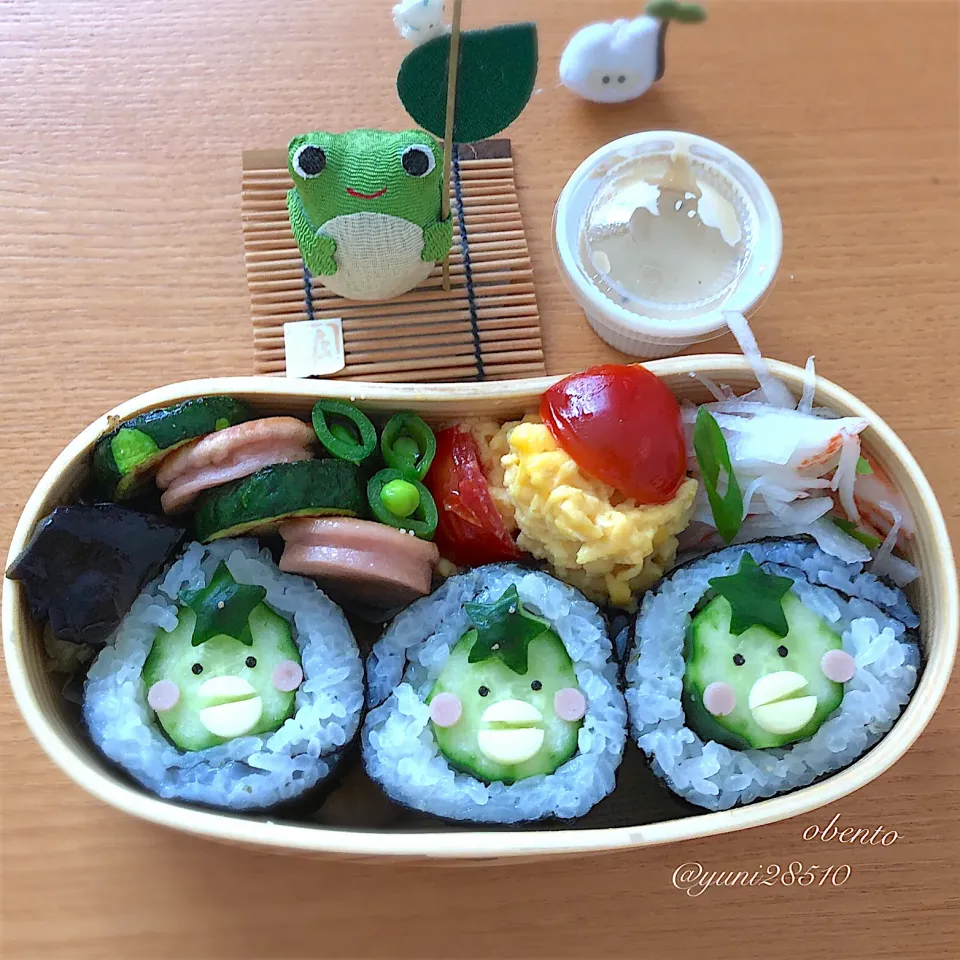 梅雨弁🥒かっぱが居る、胡瓜巻き🥒弁当|🌸yuni🌸さん