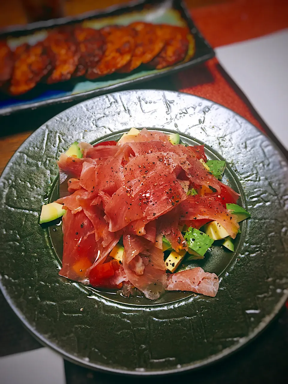 Snapdishの料理写真:アボカド🥑生ハム🥩トマト🍅簡単❣️|じゃじゃまるさん