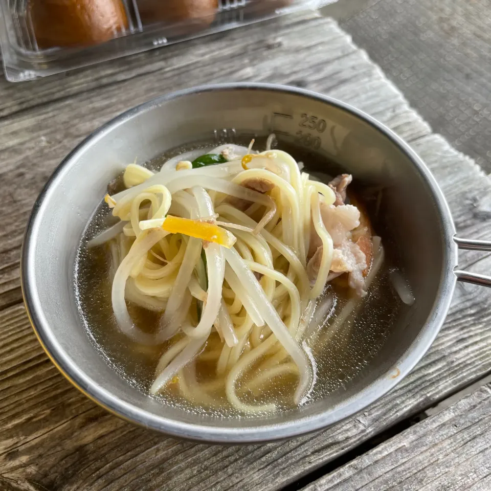 キャンプ飯⛺️ラーメン|とももさん