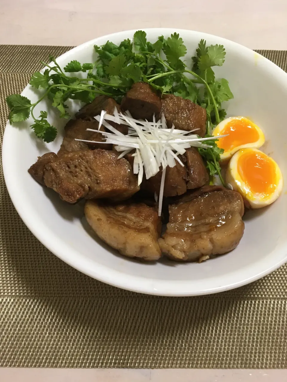 豚の角煮丼|ももさん