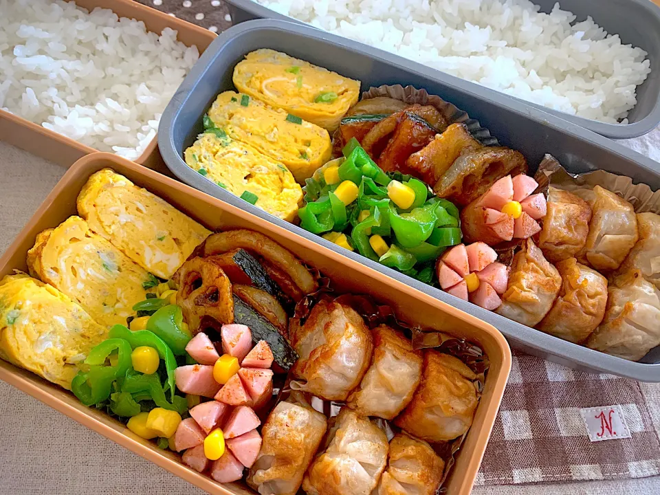 揚げ焼き焼売🐖卵焼き🥚無限ピーマン🫑♾ウインナー🌸蓮根かぼちゃデリ風🎃🍚|あやこさん
