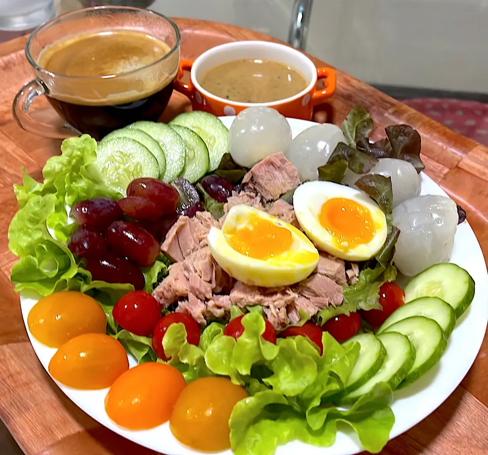 Breakfast at home|Piyadhida Kurdthongmeeさん