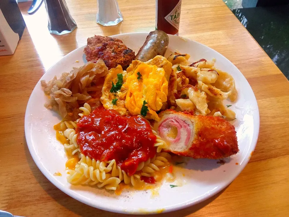 Snapdishの料理写真:German dish|Kengkantum Ken Kridsadaさん