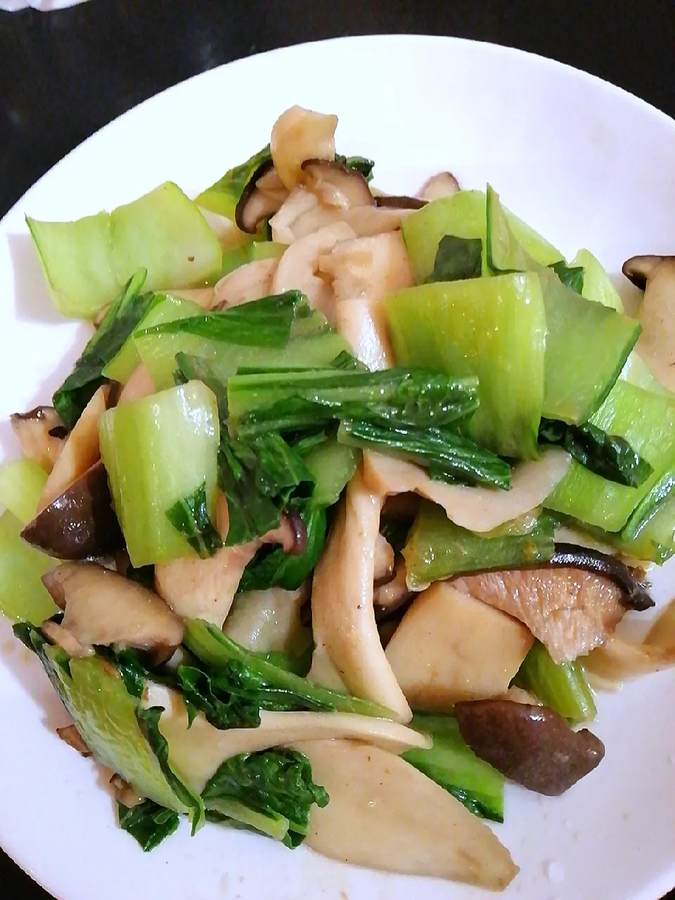 stir fried mushroom with Pak choy in 1/230 Springvale Rd Nunawading Melbourne Australia with Fatt|Heby Lowさん