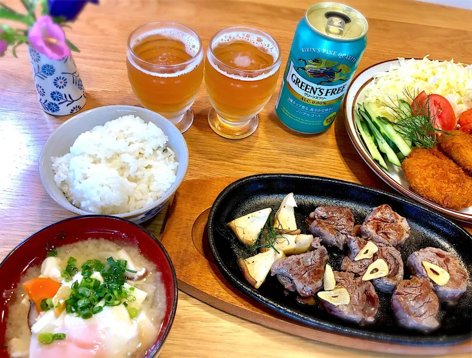 牛ヒレステーキ　　でノンアル晩ご飯|じゅんさんさん