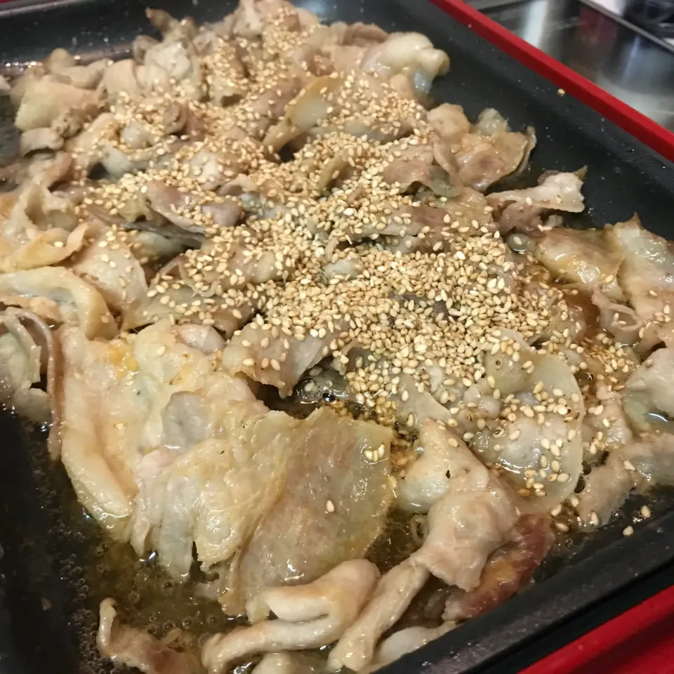 Snapdishの料理写真:豚バラ肉の生姜焼き|sanaeさん