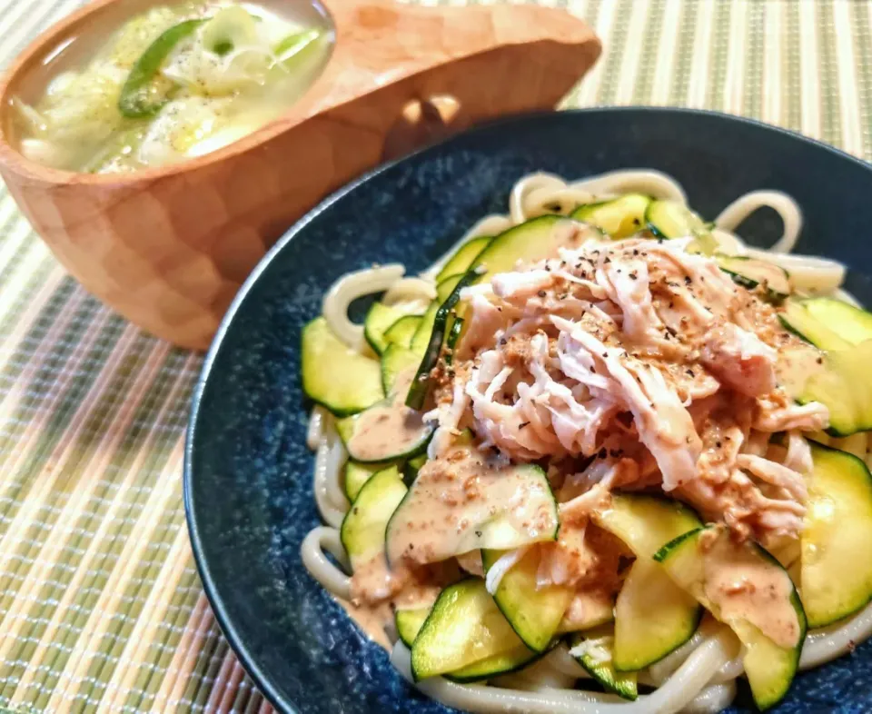 塩もみズッキーニの鶏胡麻うどん
焼きねぎスープ|マギーさん