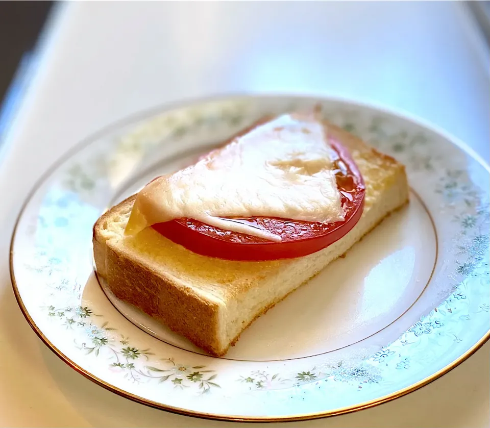 トマトトースト|かっちゃん杉さん