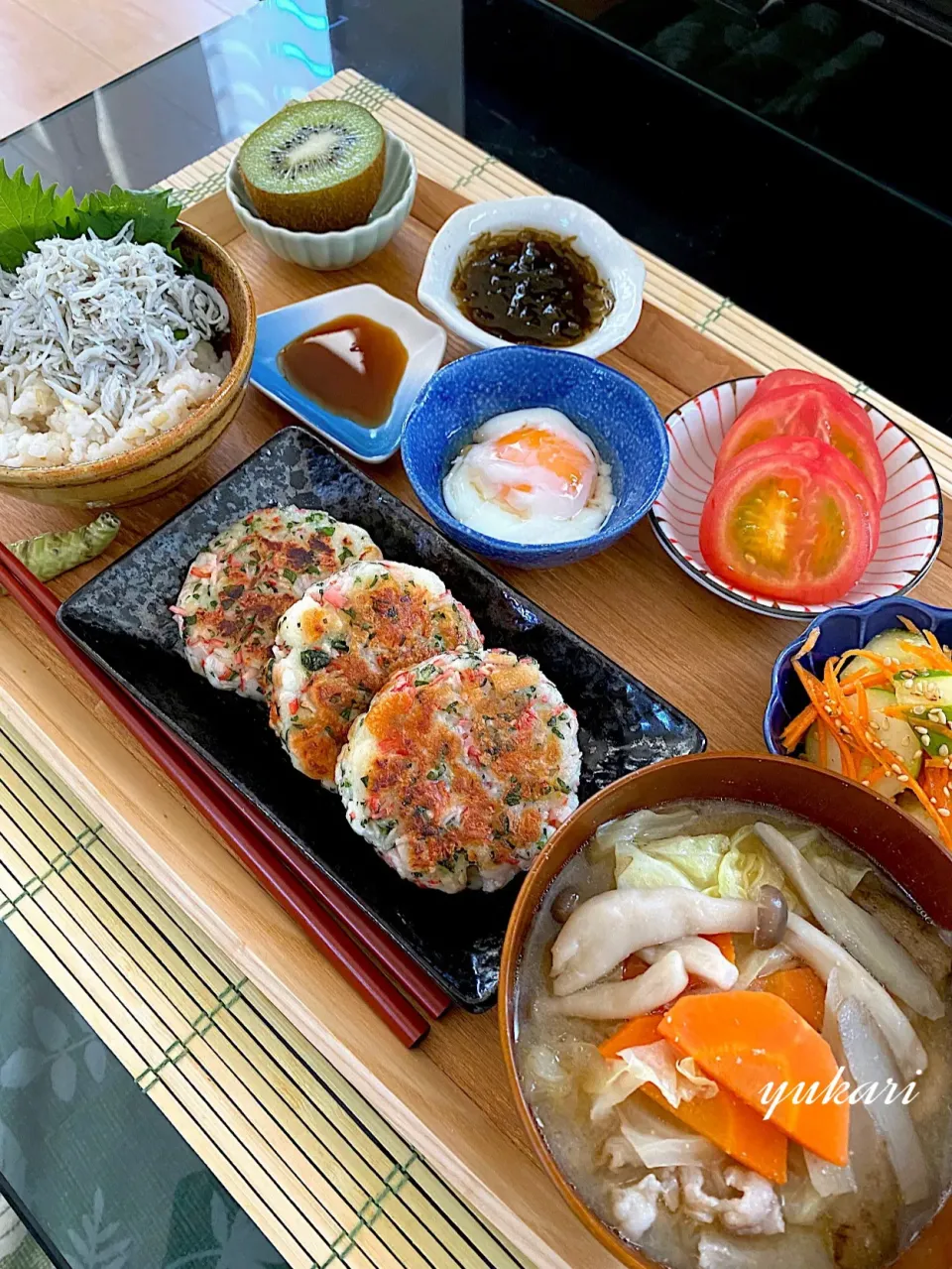 大葉とカニカマのチーズインはんぺんバーグ✨和ランチ|ゆかりさん