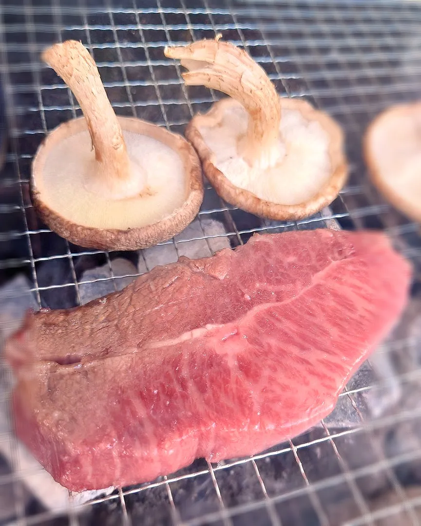 松阪牛ミスジ✨
まるごとシイタケ🍄|らむちんさん