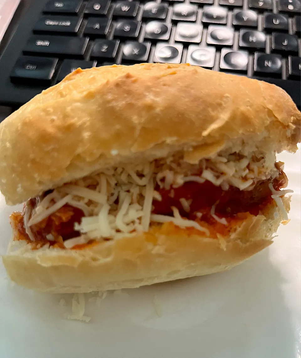 Snapdishの料理写真:Homemade Meatball sub|🌺IAnneさん