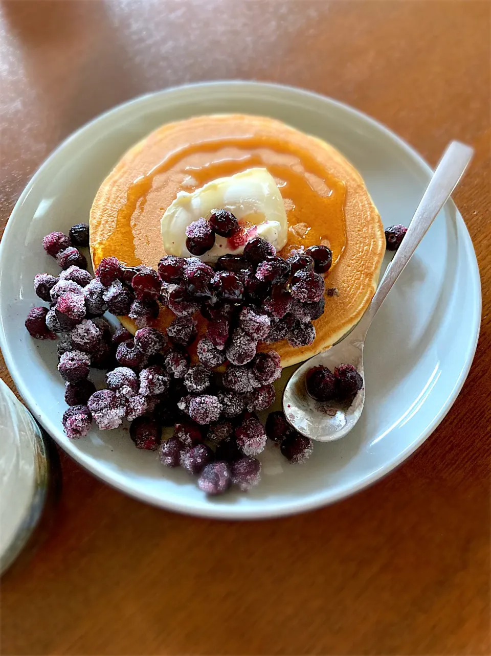 クリームチーズとブルーベリーのせホットケーキ|えりぺいさん