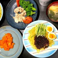 Snapdishの料理写真:炸醤麺&エビマヨチリ定食|りっぴーさん