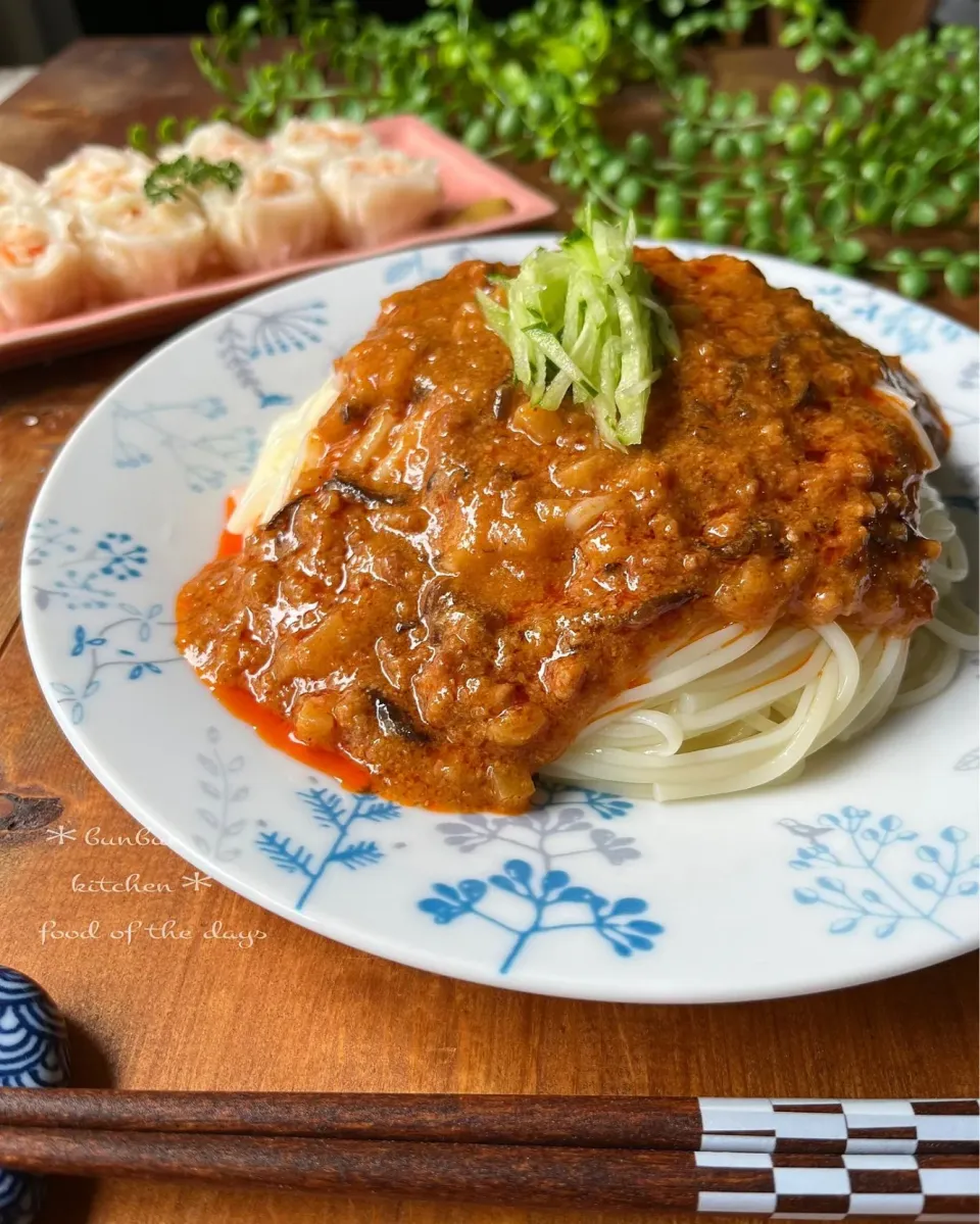 うどんで冷やし坦々麺♪|ハナたなさん