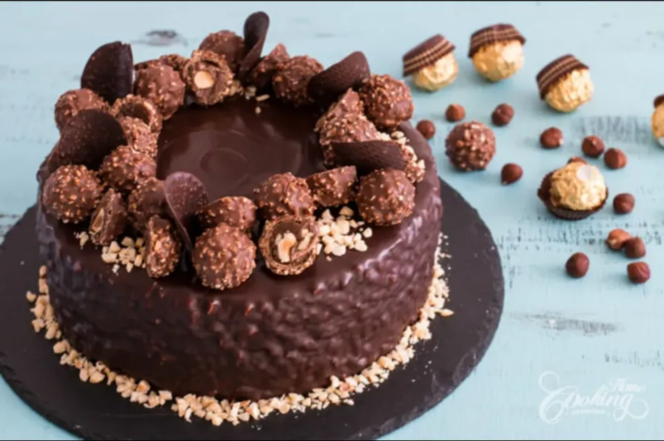 ferroro rocher chocolate cake made by my mom and dad|Nayabさん