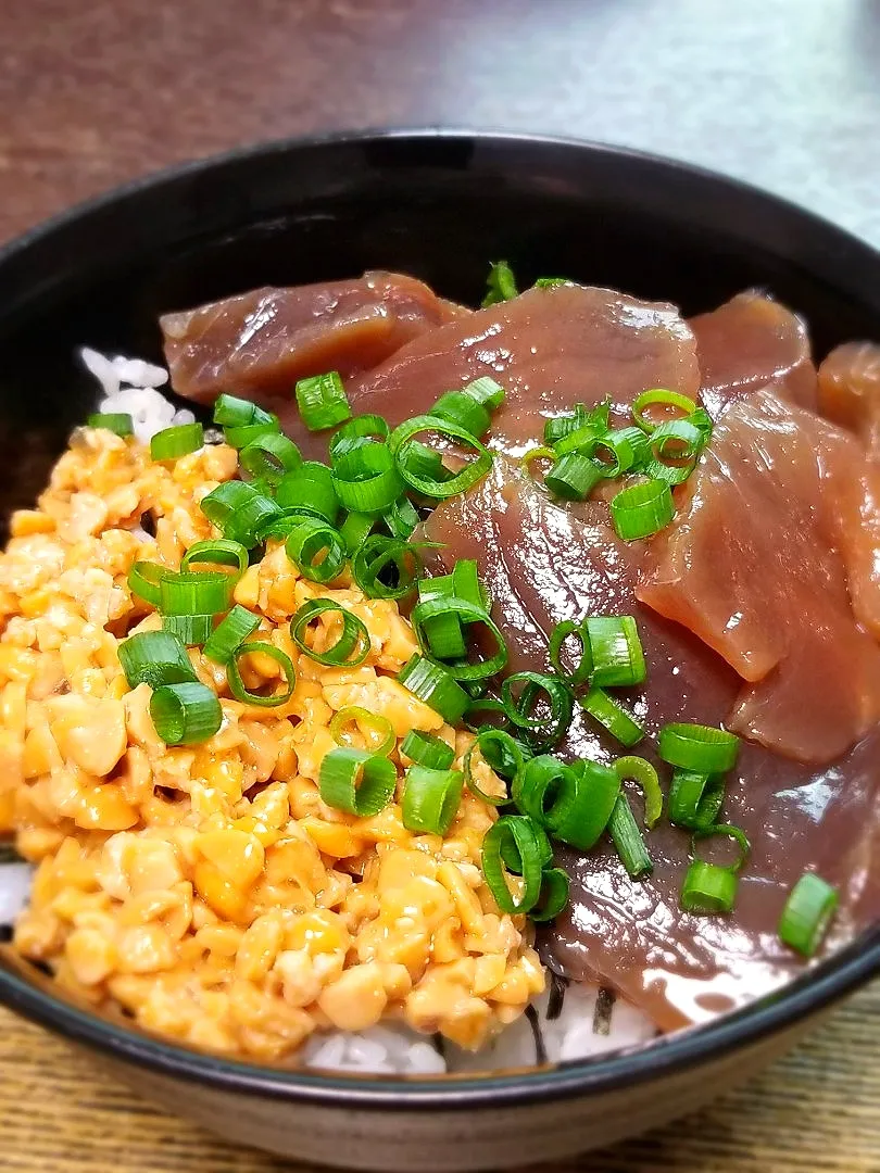 パパ作👨漬けマグロ納豆丼|ぱんだのままんさん