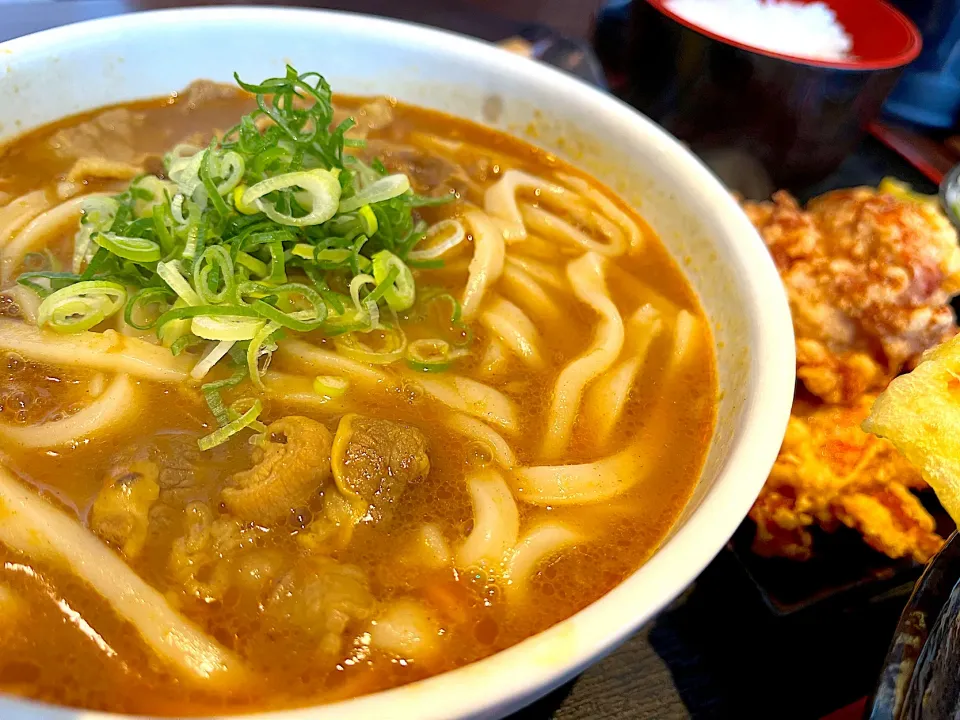 Snapdishの料理写真:情熱うどん 荒木伝次郎 橿原店 カレーうどんランチ👍✨💕|ナナさん