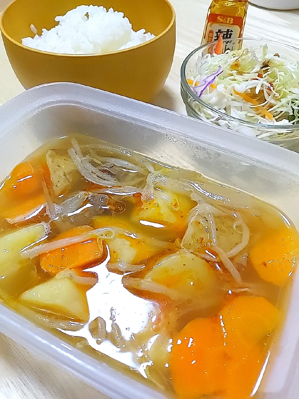 悪魔の肉じゃが ＆ サラダ|すばるさん