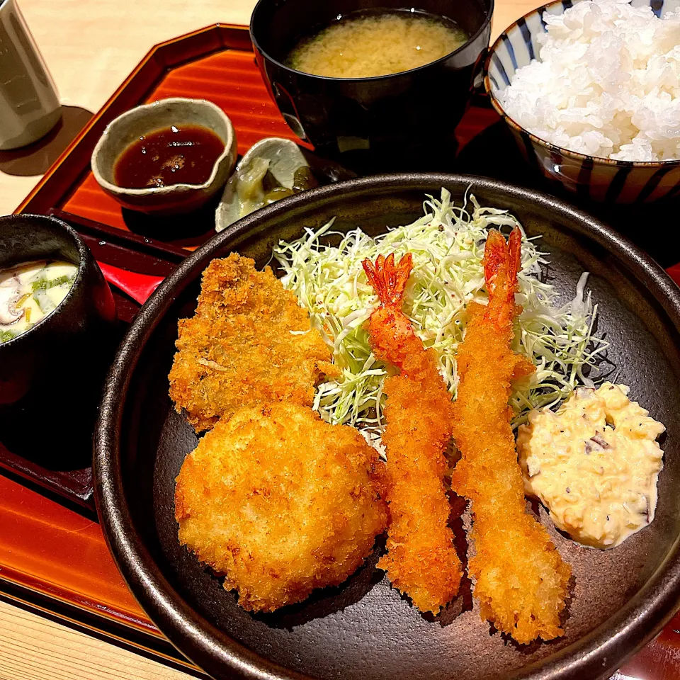 ミックスフライ定食@魚釜(月島)|塩豚骨さん