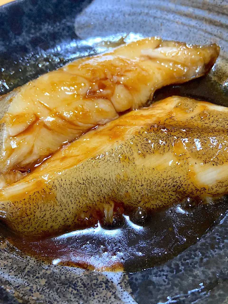 てり照りの🐟カレイの煮付け‼️|サチ😊さん