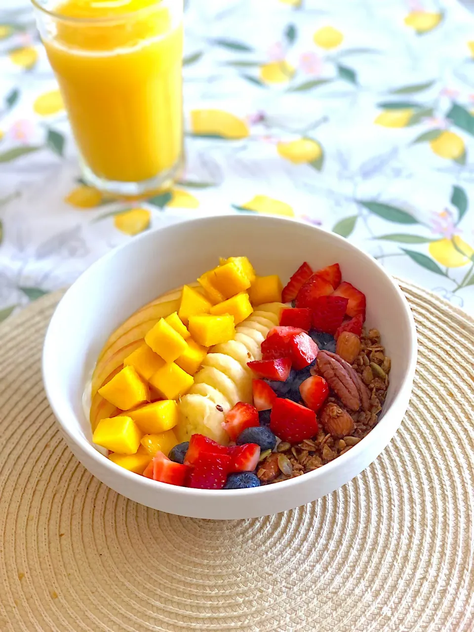 Fruit Plate & Yogurt|Appetitesさん