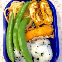 Snapdishの料理写真:エビよせフライ&たらスパ弁当|けろよんさん