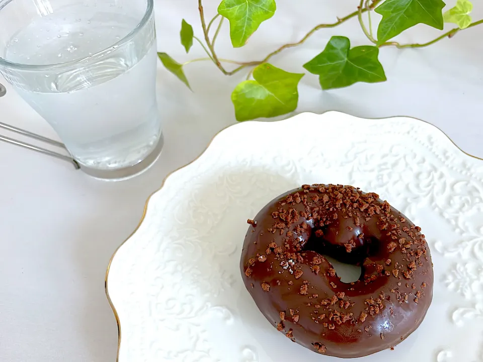 迷っていつもダブルチョコレート🍩|lalapoさん