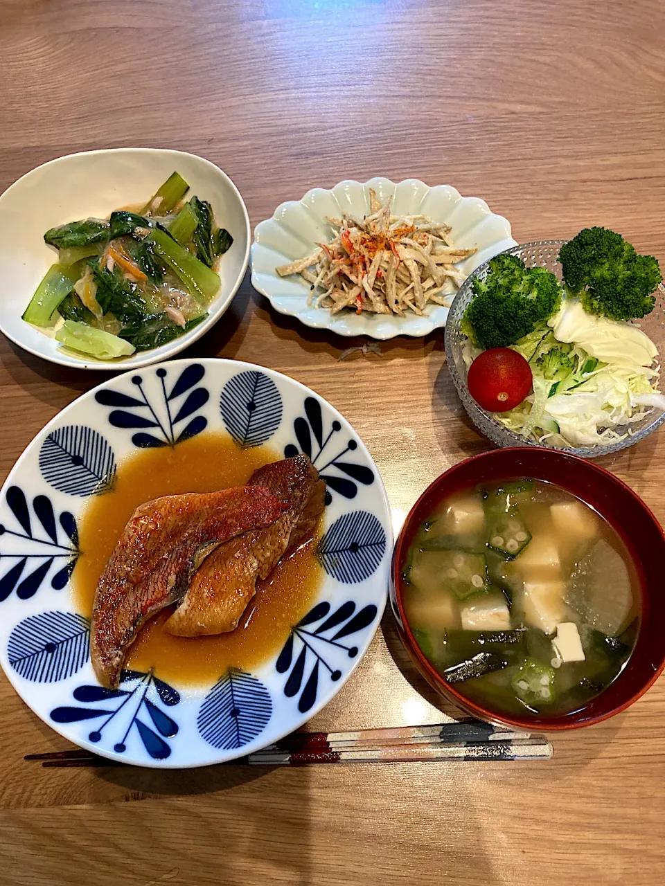 Snapdishの料理写真:赤み魚の煮付け|HITOMIさん