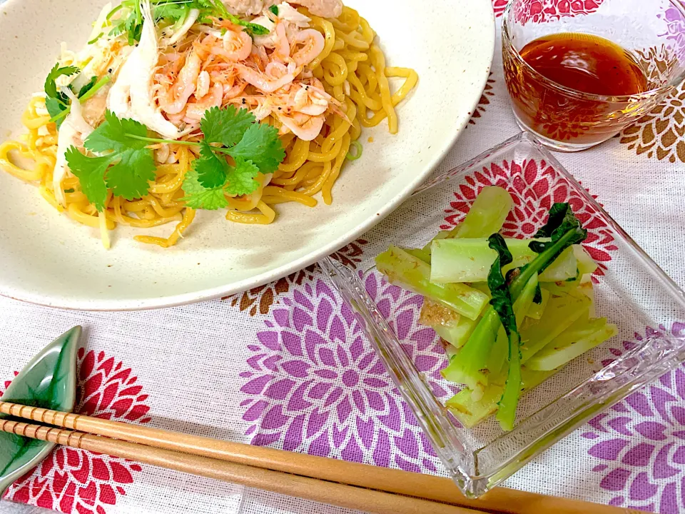 Snapdishの料理写真:ブロッコリーの茎お浸し🥦|のらねこままさん