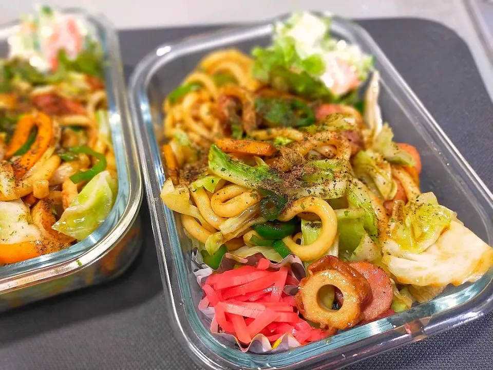 焼きうどん弁当
新じゃがポテトサラダ🥗を添えて|COCOMO🌼*･さん