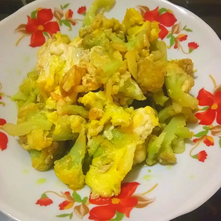 Fried Cauliflower With Egg|Shwe Htetさん