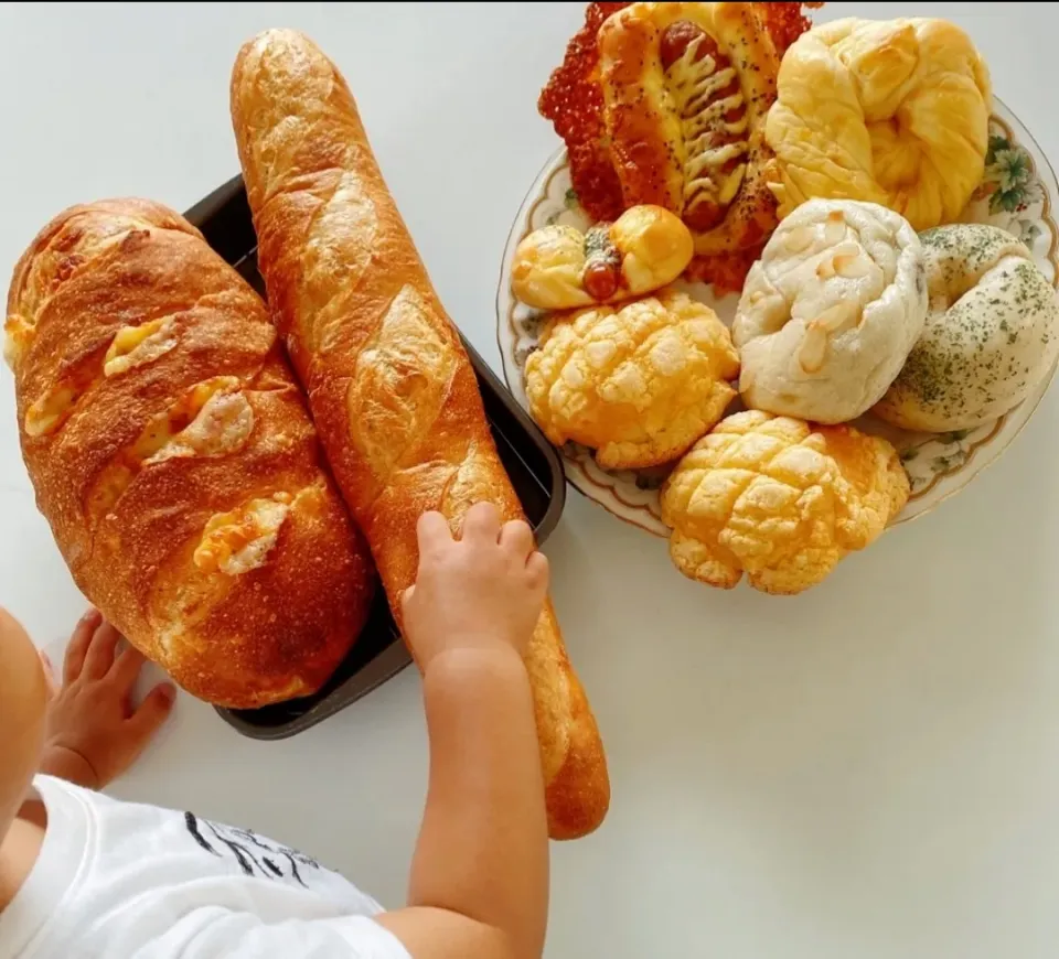 ☆今日のお昼ごはん☆　スペイン石窯パン　『グレコ』さんのパン達|hamamaさん