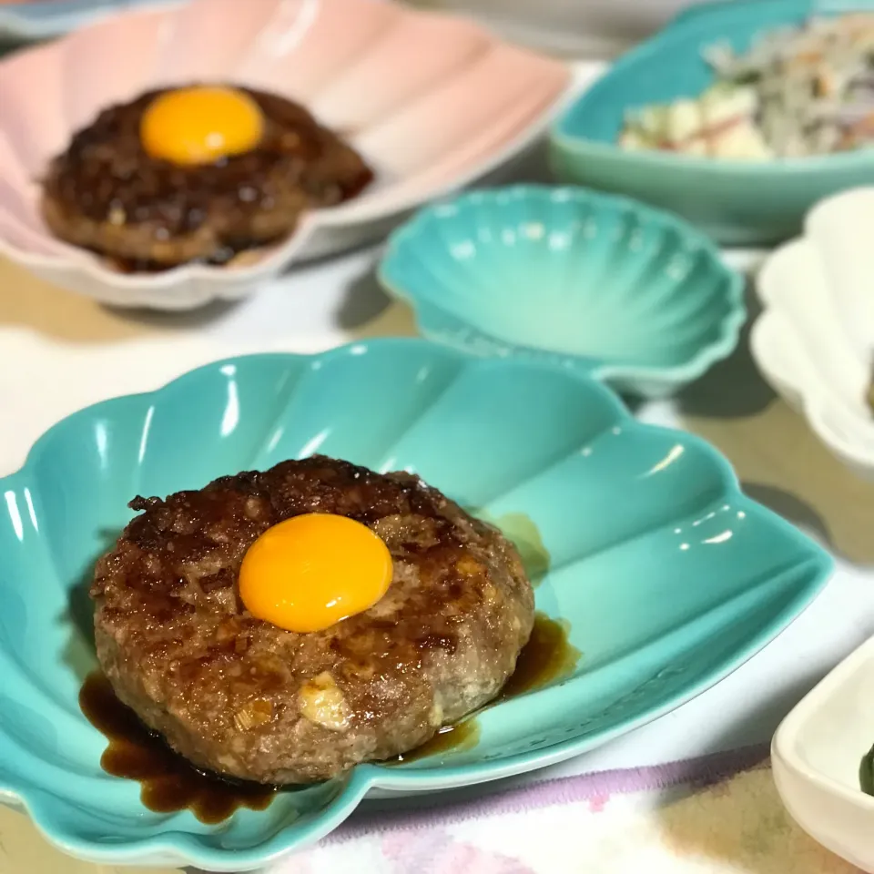 Snapdishの料理写真:#つくねバーグ#つくね#ハンバーグ#大根サラダ|☆ゆきるん☆さん