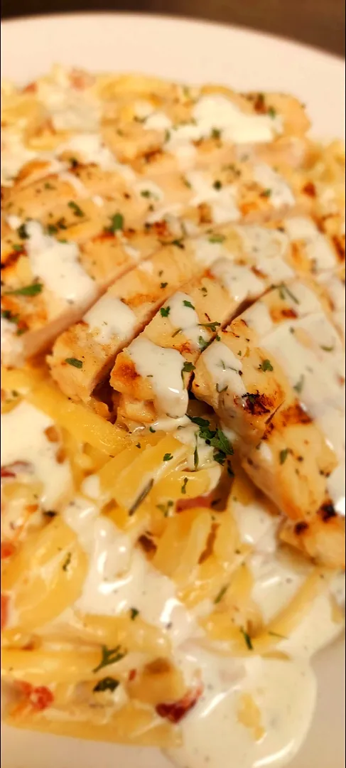 Chicken bacon ranch linguine|David Teufelさん