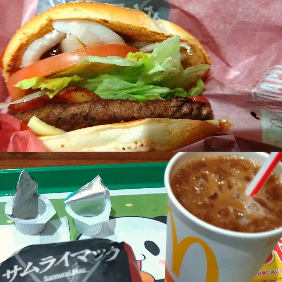 Snapdishの料理写真:サムライマック炙り醤油風ベーコントマト肉厚ビーフ🍔アイスコーヒー|うたかた。さん